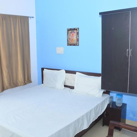 Hotel Chandrasha Villa Ayodhya Dham Ram Mandir 600 Meter Екстер'єр фото