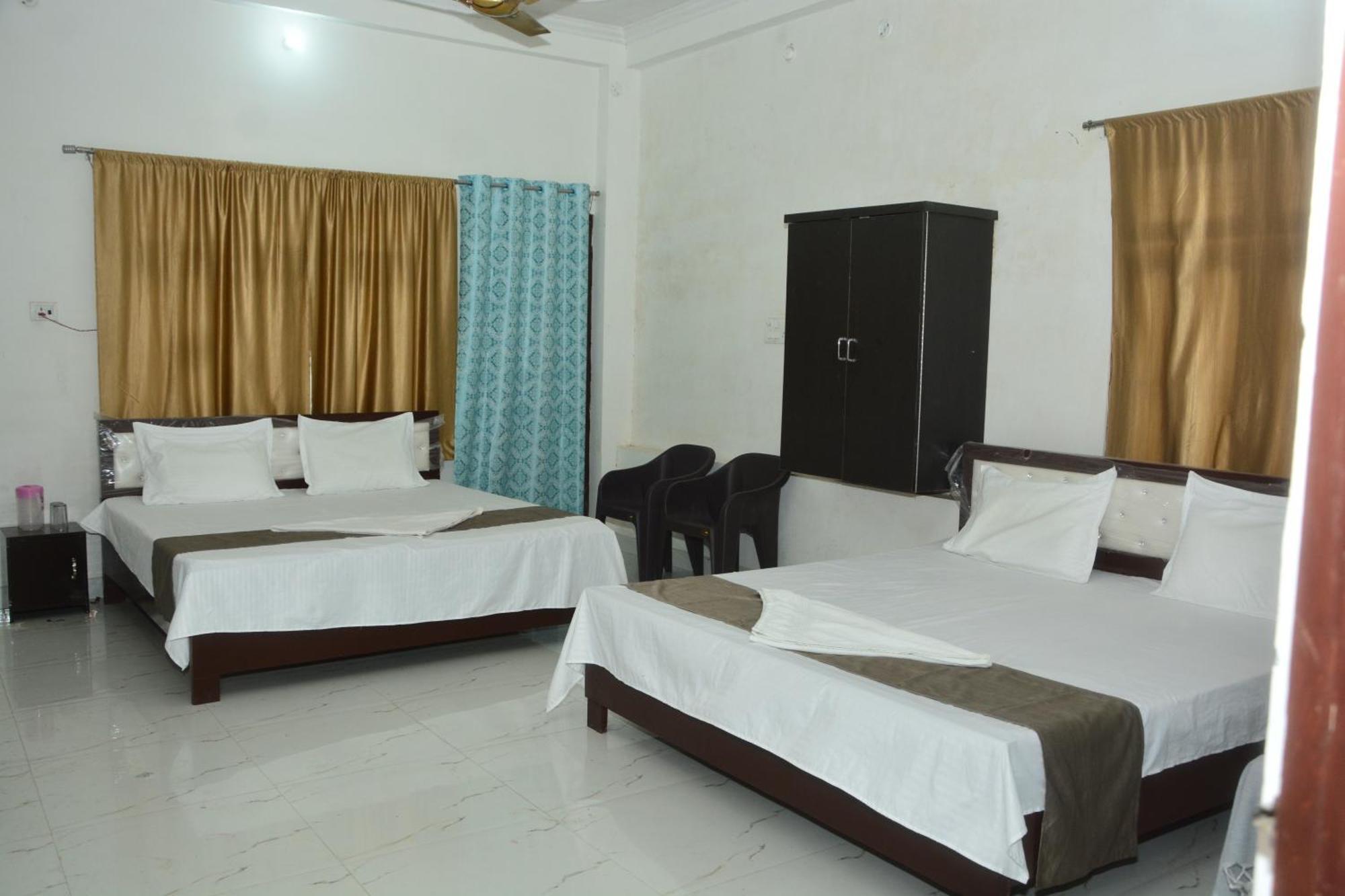 Hotel Chandrasha Villa Ayodhya Dham Ram Mandir 600 Meter Екстер'єр фото