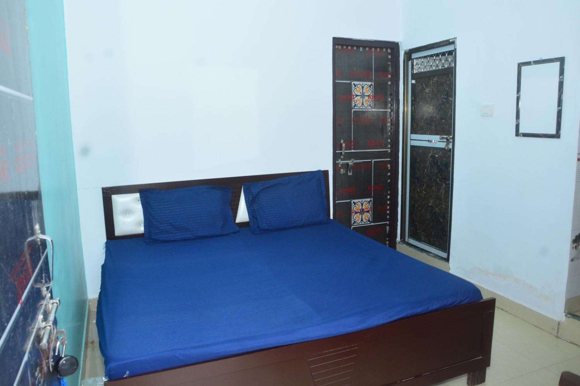 Hotel Chandrasha Villa Ayodhya Dham Ram Mandir 600 Meter Екстер'єр фото